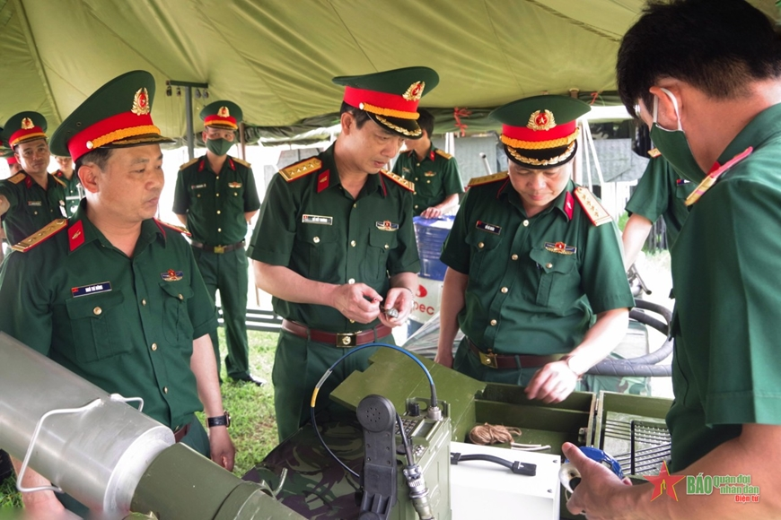 Binh chủng Tăng thiết giáp tổ chức chấm thi cơ sở vật chất huấn luyện tại Lữ đoàn Xe tăng 201